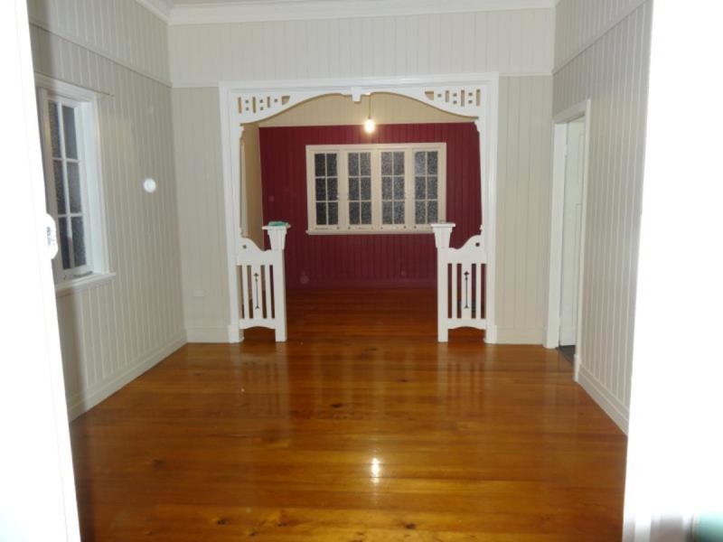 42 Brown Street, Berserker QLD 4701